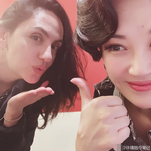 美女与刘烨头像安娜动画合照,东西方美女各有信许晴微后台妻子图片