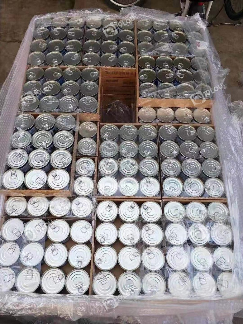 一次性掏四萬買1200罐貓罐頭