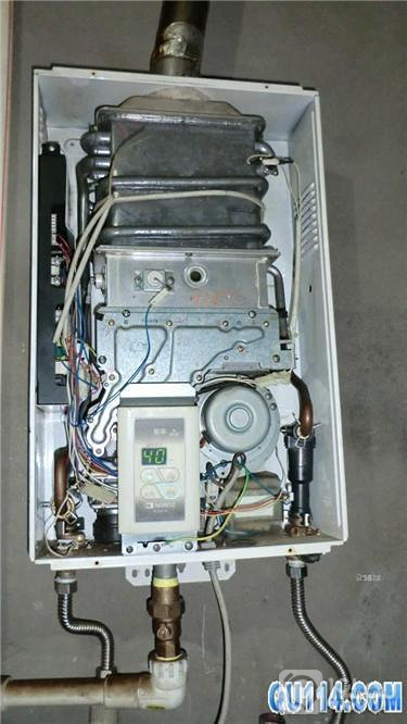 六和路专业能率煤气热水器安装三角阀漏水维修