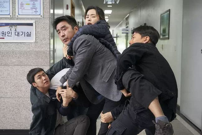 漫威大神《复联4》降临前,DC能否靠《雷霆沙