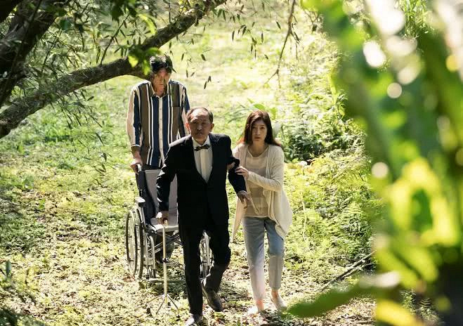 漫威大神《复联4》降临前,DC能否靠《雷霆沙