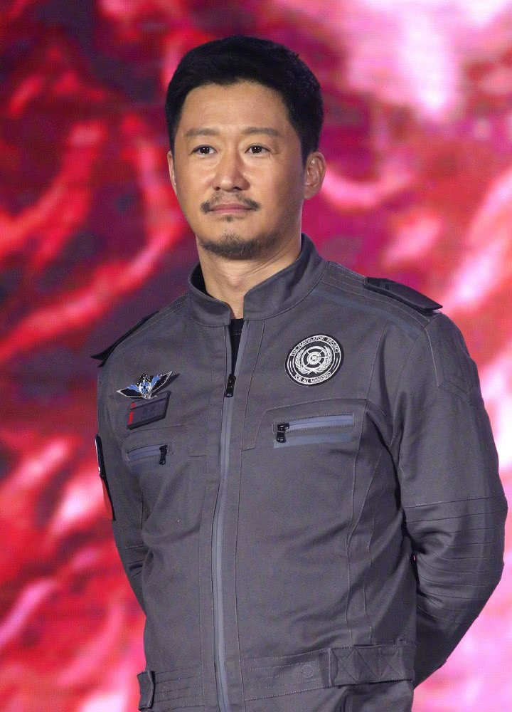 神仙组合!吴京新电影定档,不仅章子怡胡歌加盟