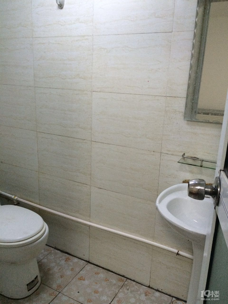 閘弄口機(jī)場路 沁園雅舍 精美帶衛(wèi)生間陽臺單間主臥1900出租
