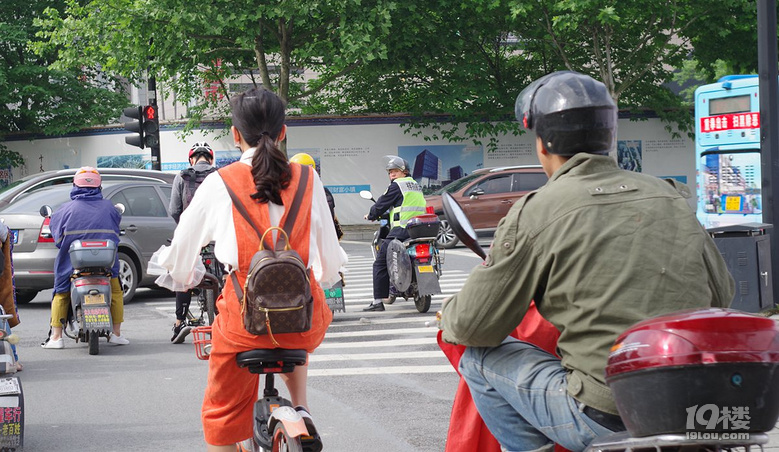 ?y)P(yng)xC(hu)ؕI(xin)