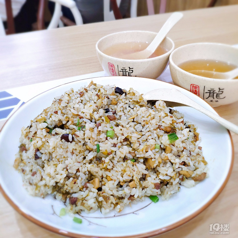 杭州探店：實惠親民的小面館，夏天免費送冰粉！