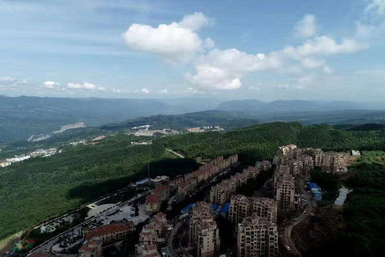 仙女山博象咏山水.避暑房新地标