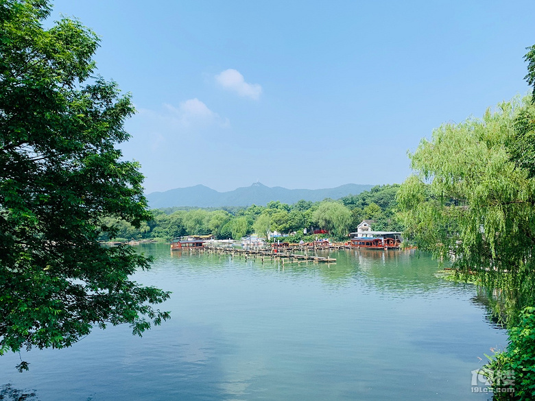【秋游跡】漫步上香古道、法喜寺吃齋飯