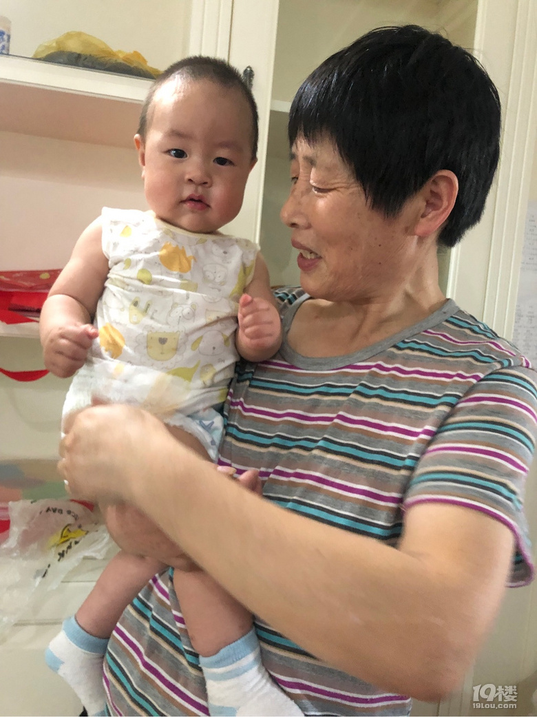 【隔代親】第一次開口叫人就是“奶奶”