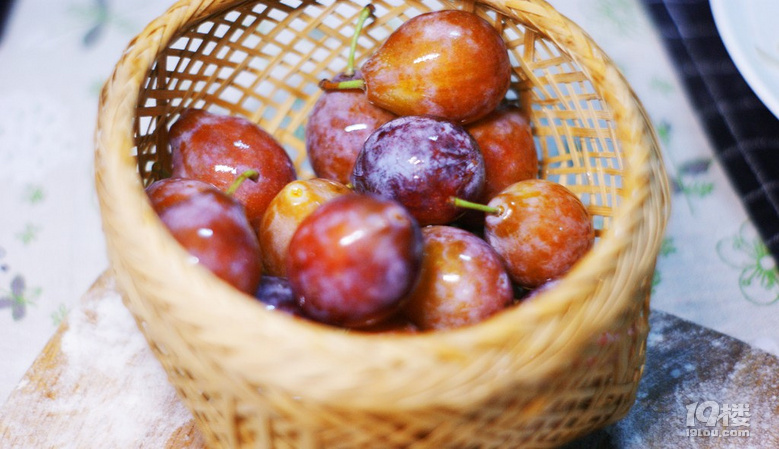 節(jié)日尾聲做個(gè)蛋黃酥當(dāng)點(diǎn)心