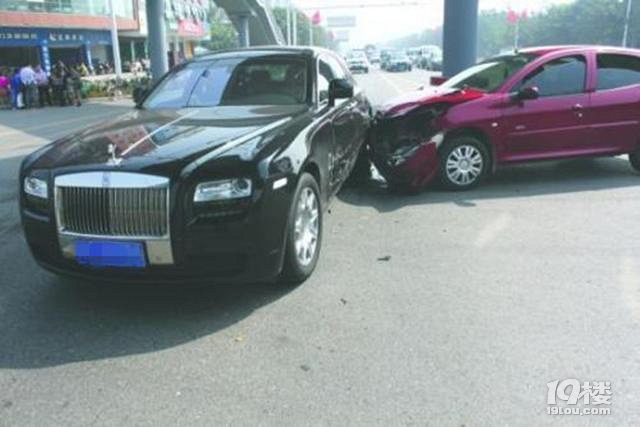 汽車第三者責(zé)任險(xiǎn)到底該買多少？盤點(diǎn)了一下，很多人都買錯(cuò)了