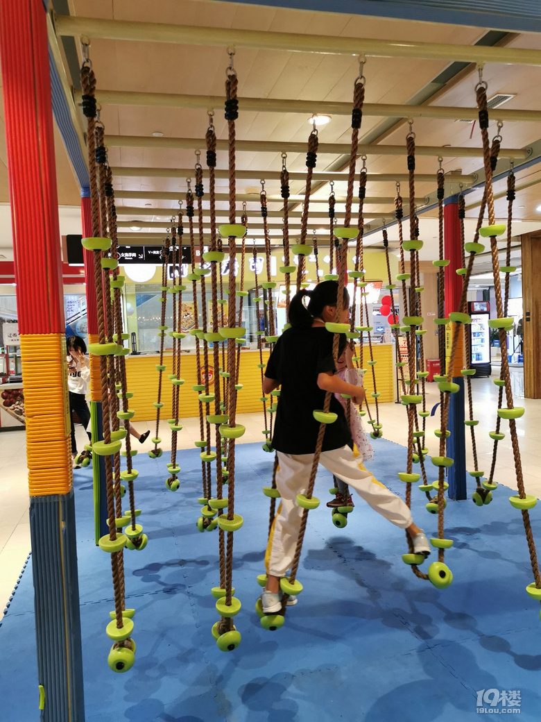 【帶娃打卡】兒童公園人超級少空氣也不錯，不用排隊