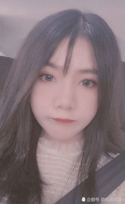 斗鱼公布最新海报!谁注意小团团和谁站一起?网友:官宣了