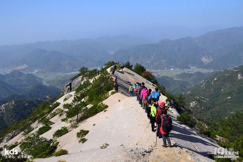 10.19 山頂沙漠龍須山，探索徽州龍川古村
