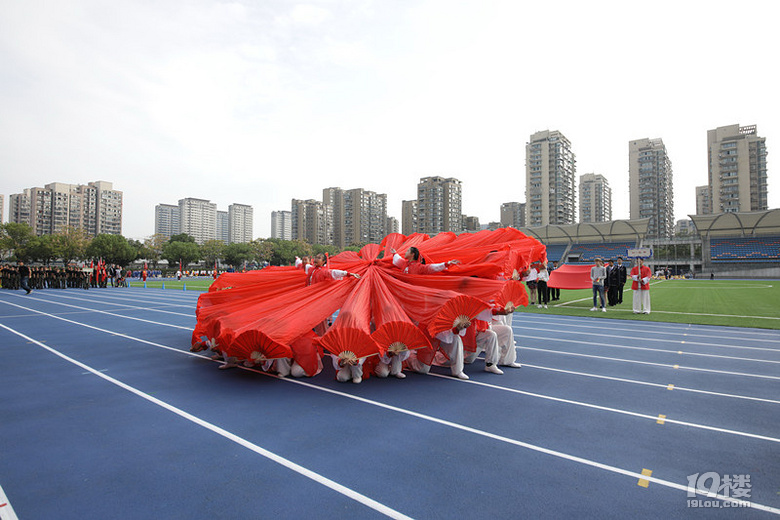 秋高氣爽，運(yùn)動(dòng)會(huì)正當(dāng)時(shí)！文瀾學(xué)子動(dòng)如潮！