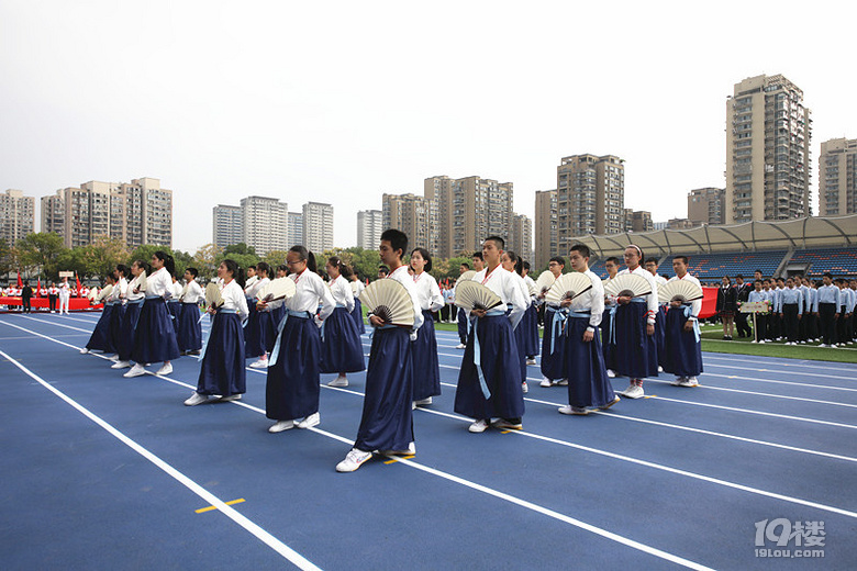 秋高氣爽，運(yùn)動(dòng)會(huì)正當(dāng)時(shí)！文瀾學(xué)子動(dòng)如潮！