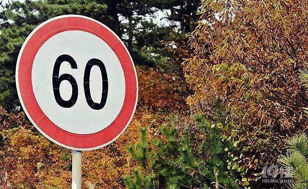 跑一趟高速，就被扣2分罰款200元？都是在收費站遞卡惹的禍