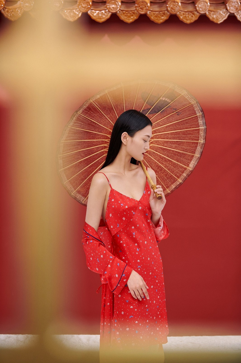把愛(ài)看的清宮劇“穿”在了身上，絕美！