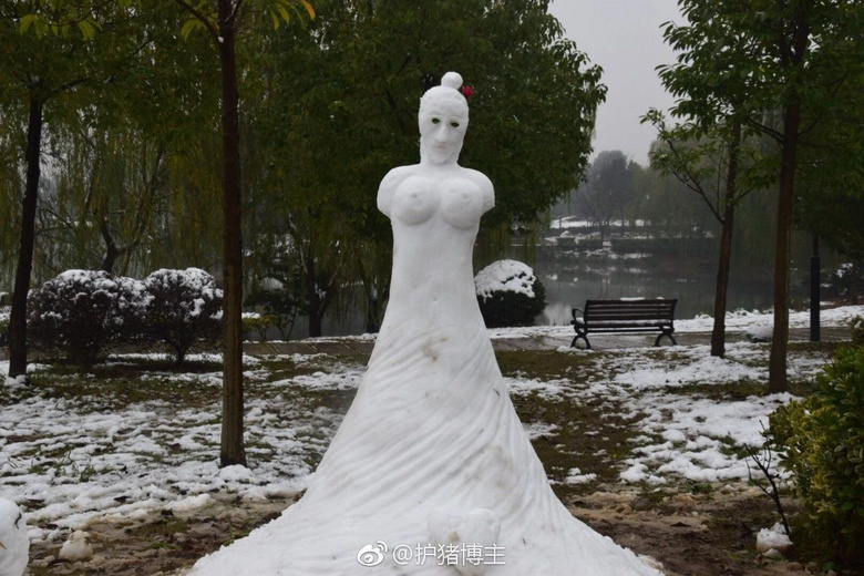 年度最不正經(jīng)雪人大賽，看完給跪了哈哈哈哈哈