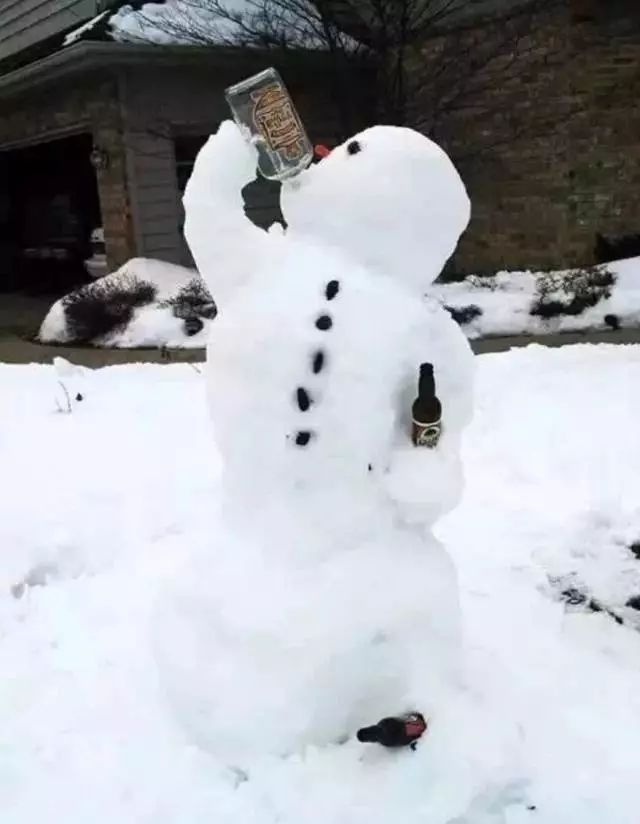 年度最不正經(jīng)雪人大賽，看完給跪了哈哈哈哈哈