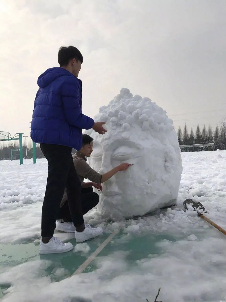 年度最不正經(jīng)雪人大賽，看完給跪了哈哈哈哈哈