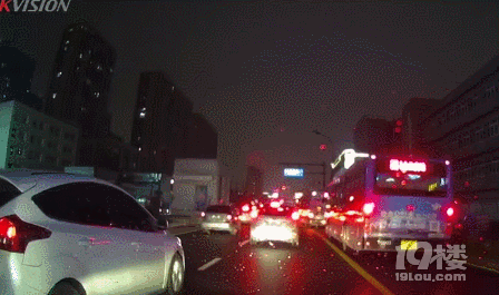 杭州老司機(jī)兩年被撞78次，故意“碰瓷”變道車，騙25萬(wàn)余元