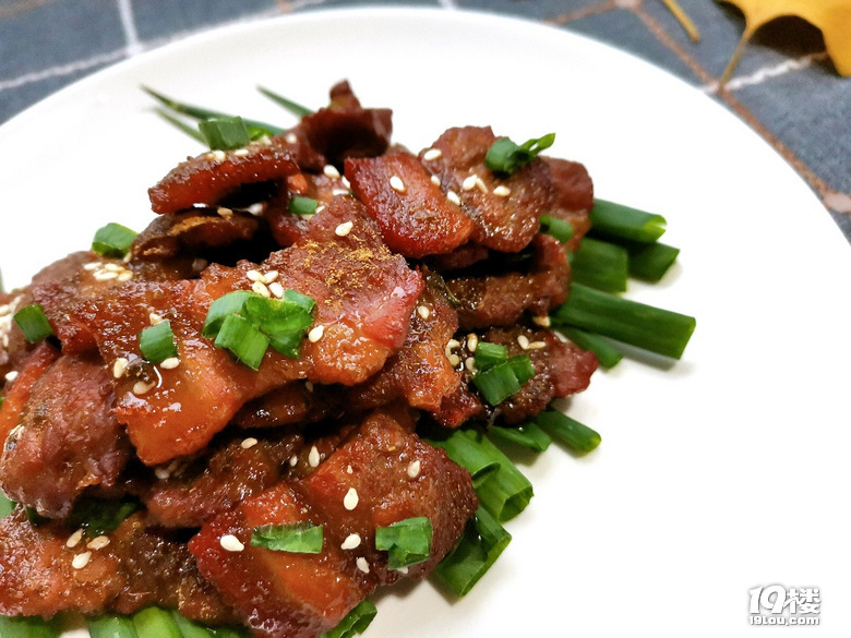 猪肉价格终于稳定了,我终于可以吃一顿五花肉了