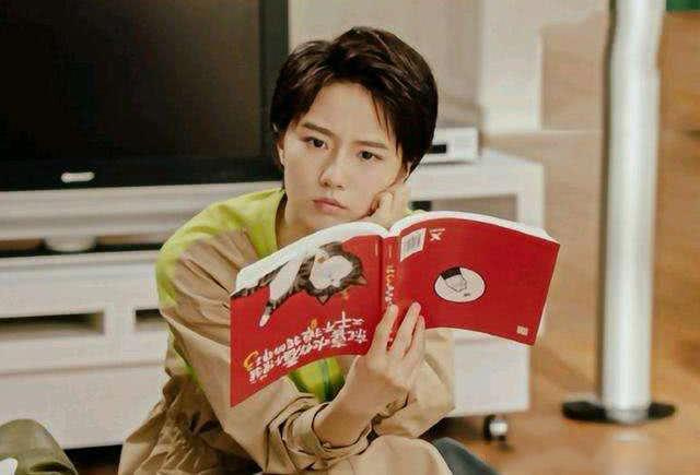 爱情公寓5:当诸葛大力穿上jk制服后,终于明白啥叫"初恋脸"