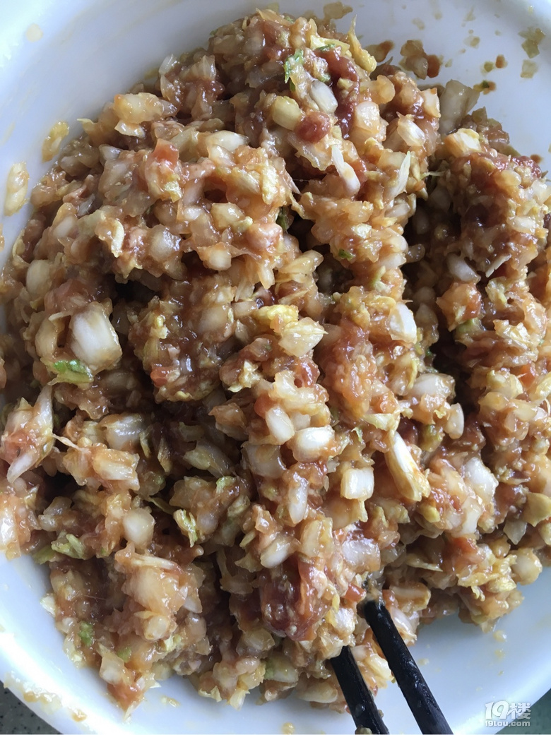 室友说开家水饺店生意肯定好