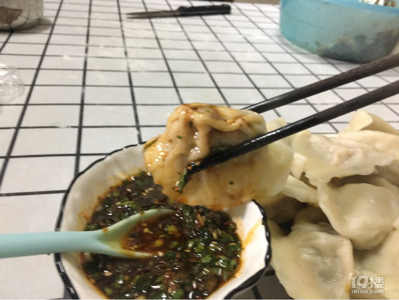 室友说开家水饺店生意肯定好