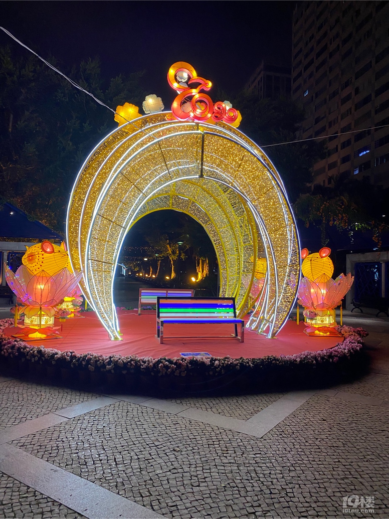 鄉(xiāng)巴佬游香港澳門