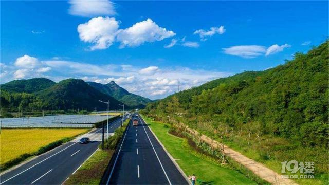 中國又一條公路在國外走紅，被媒體稱全球最美麗的公路