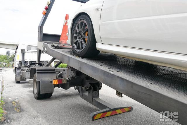 一個大眾車主的無奈，我車是不結實，但你也沒必就撞掉一點灰塵吧