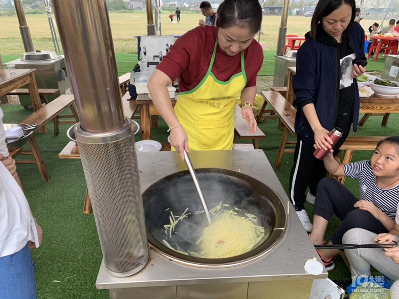 土灶野炊加燒烤，春天出游必備