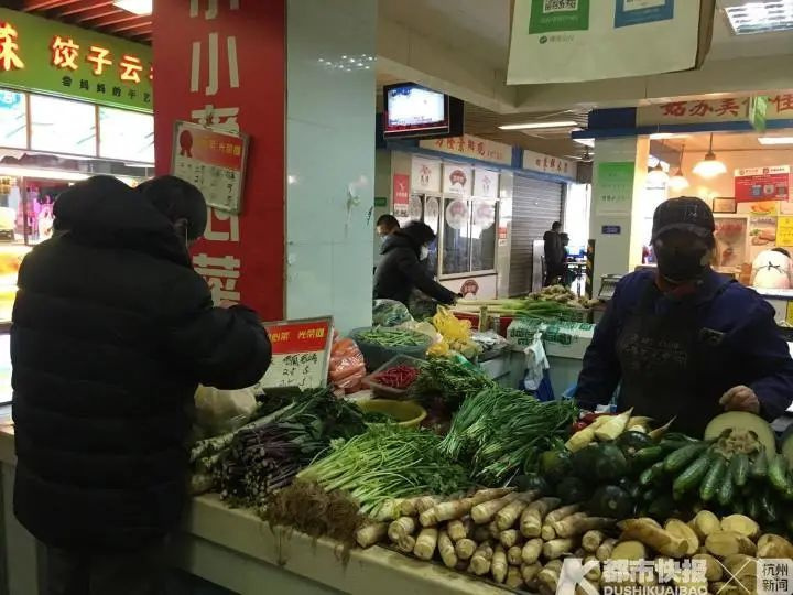 摊主请来"颜值担当"的侄女,还准备了台本!万寿亭农贸市场明起