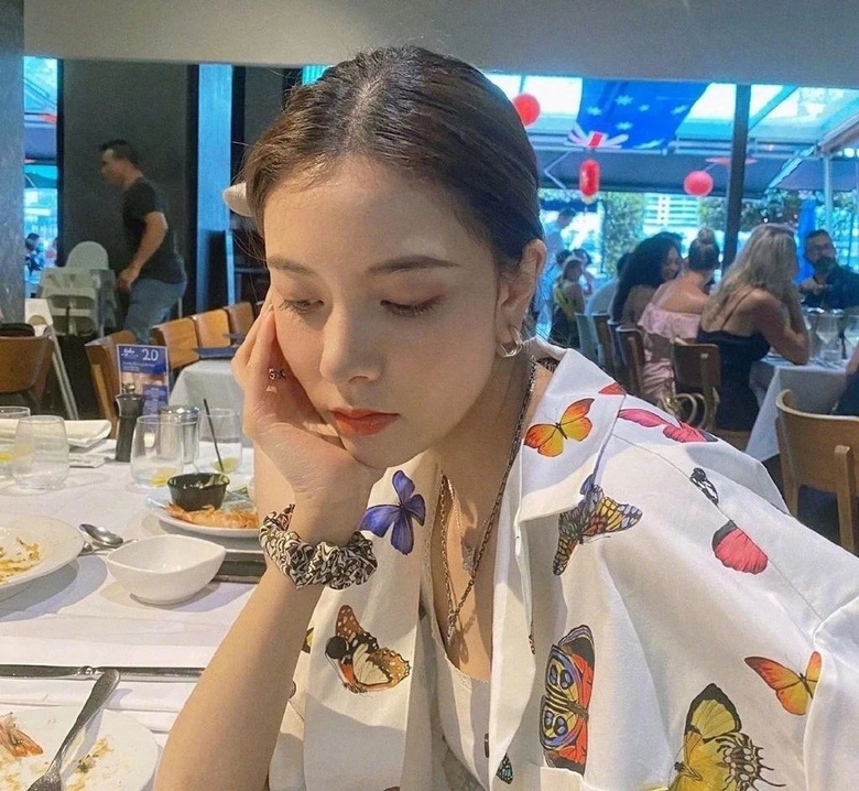 香妃娘娘憑什么席卷時尚圈？我自愿被蝴蝶洗腦