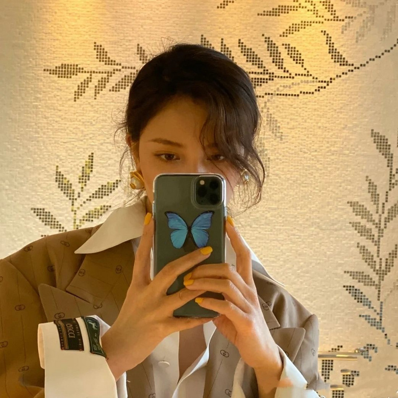 香妃娘娘憑什么席卷時尚圈？我自愿被蝴蝶洗腦