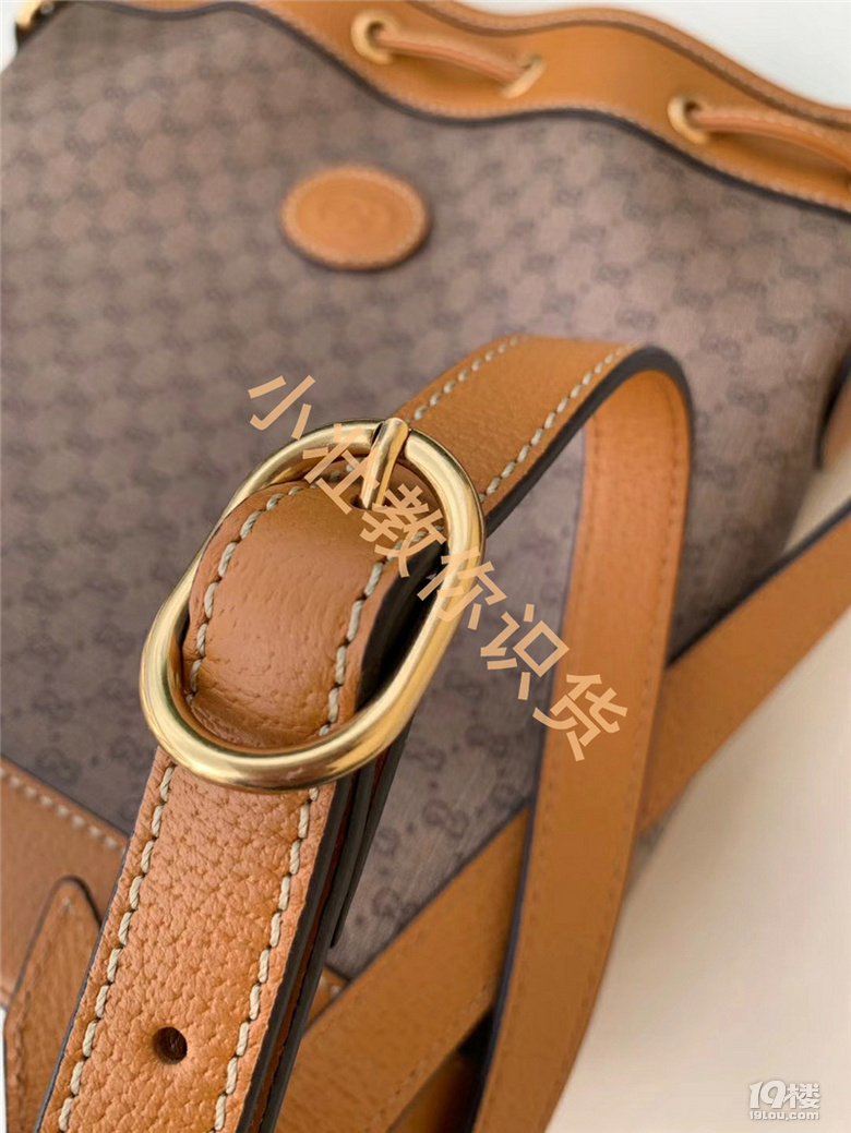 gucci 米奇水桶包判斷真假的幾個重要防偽點(diǎn)