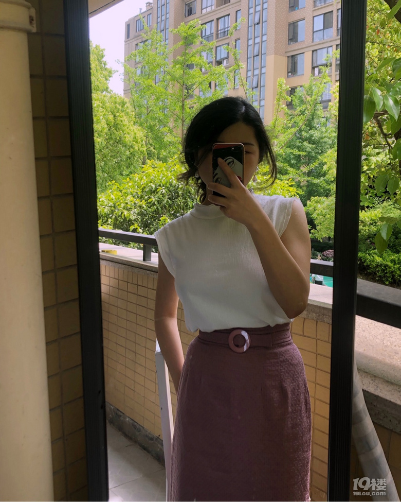 最近流行復(fù)古風(fēng)