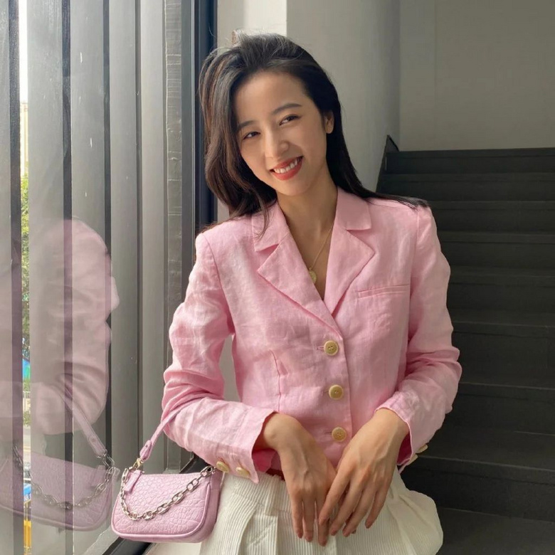 腋下包=時(shí)髦精新寵！跟著Kendall、Jennie買包不會