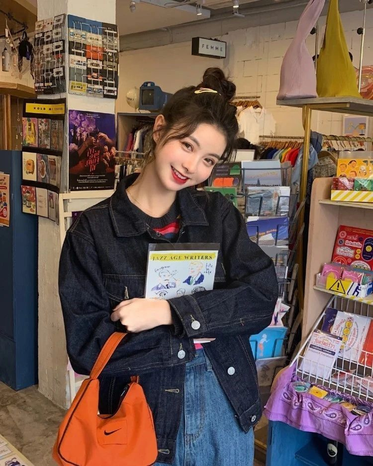 腋下包=時(shí)髦精新寵！跟著Kendall、Jennie買包不會