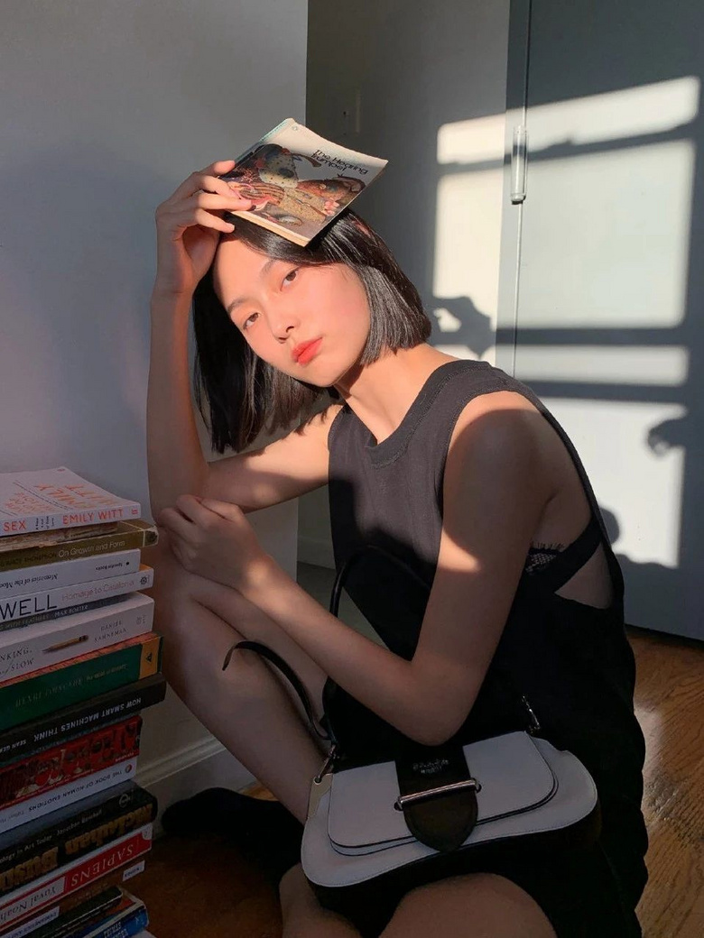 腋下包=時(shí)髦精新寵！跟著Kendall、Jennie買包不會
