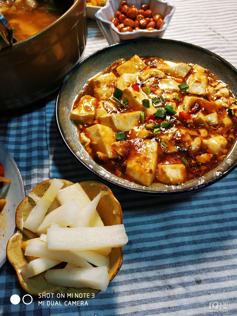夏天來(lái)了我們的假期依然是燒飯，寫(xiě)字，畫(huà)畫(huà)
