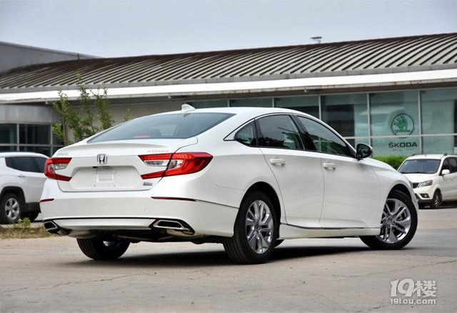 買轎車還是買SUV? 我來告訴你