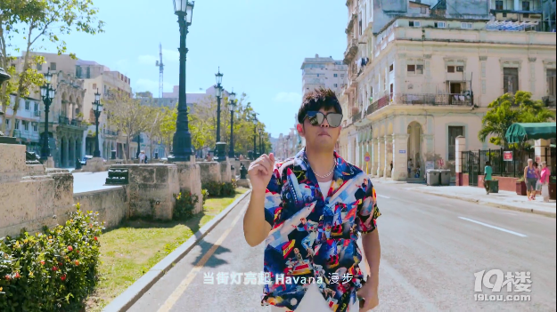 快拿起放大鏡，來看看周杰倫的新歌MV