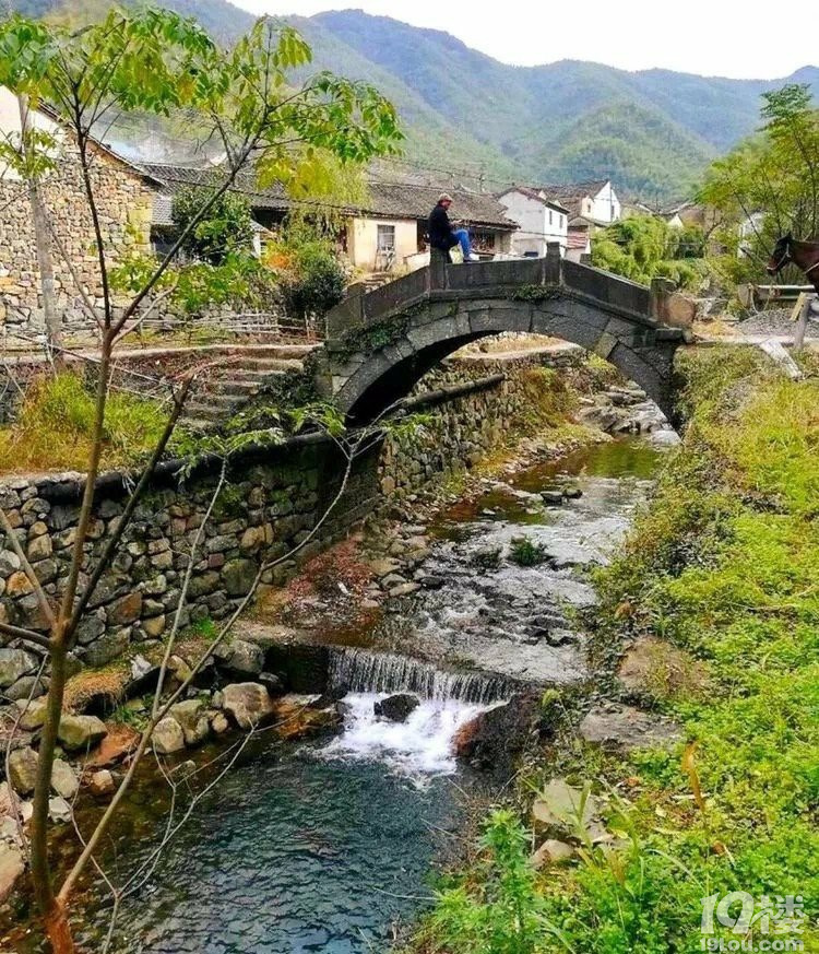 千年古村，余姚冠佩村。