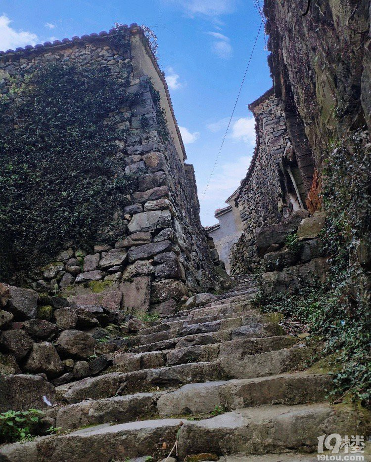 千年古村，余姚冠佩村。