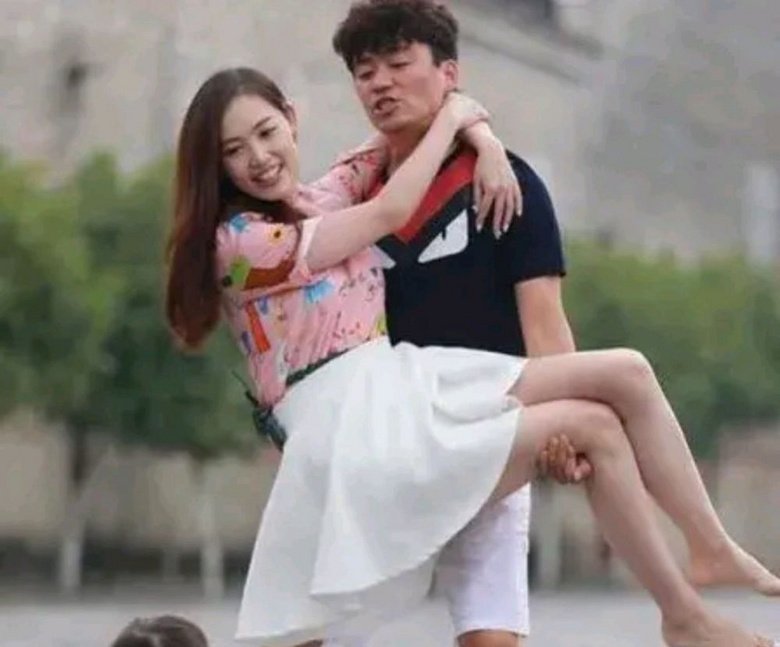 马蓉发文称:王宝强要结婚必须等儿子18岁之