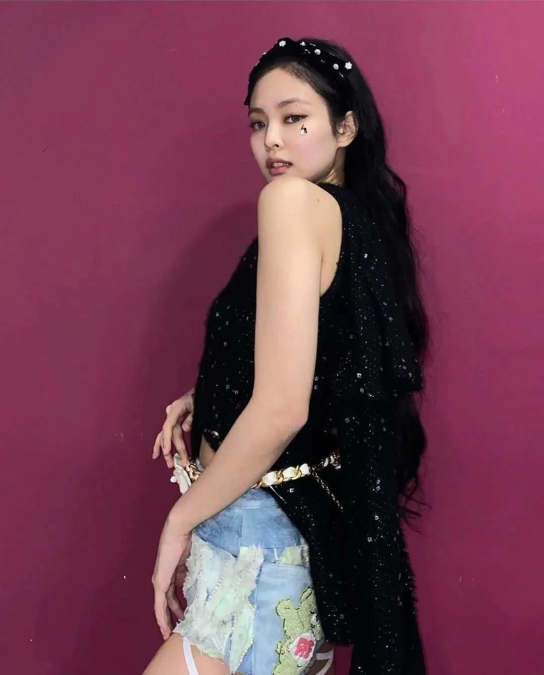 穿上這條短褲，擁有Lisa、Jennie同款女團腿！