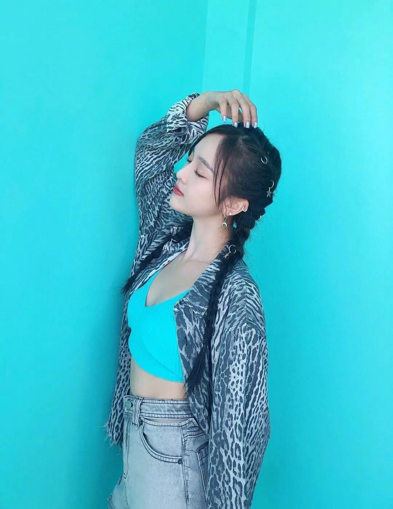 穿上這條短褲，擁有Lisa、Jennie同款女團腿！