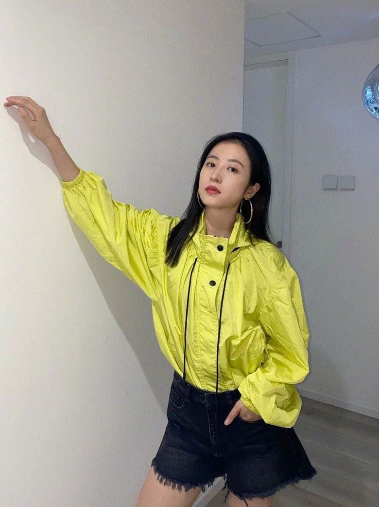 穿上這條短褲，擁有Lisa、Jennie同款女團腿！